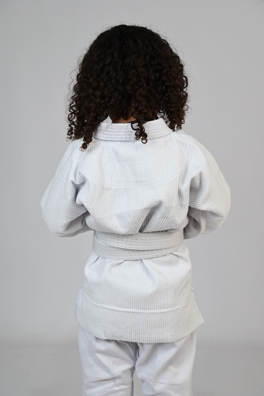 Kimono Feminino MIRIM, 4 e 5 anos. Branco