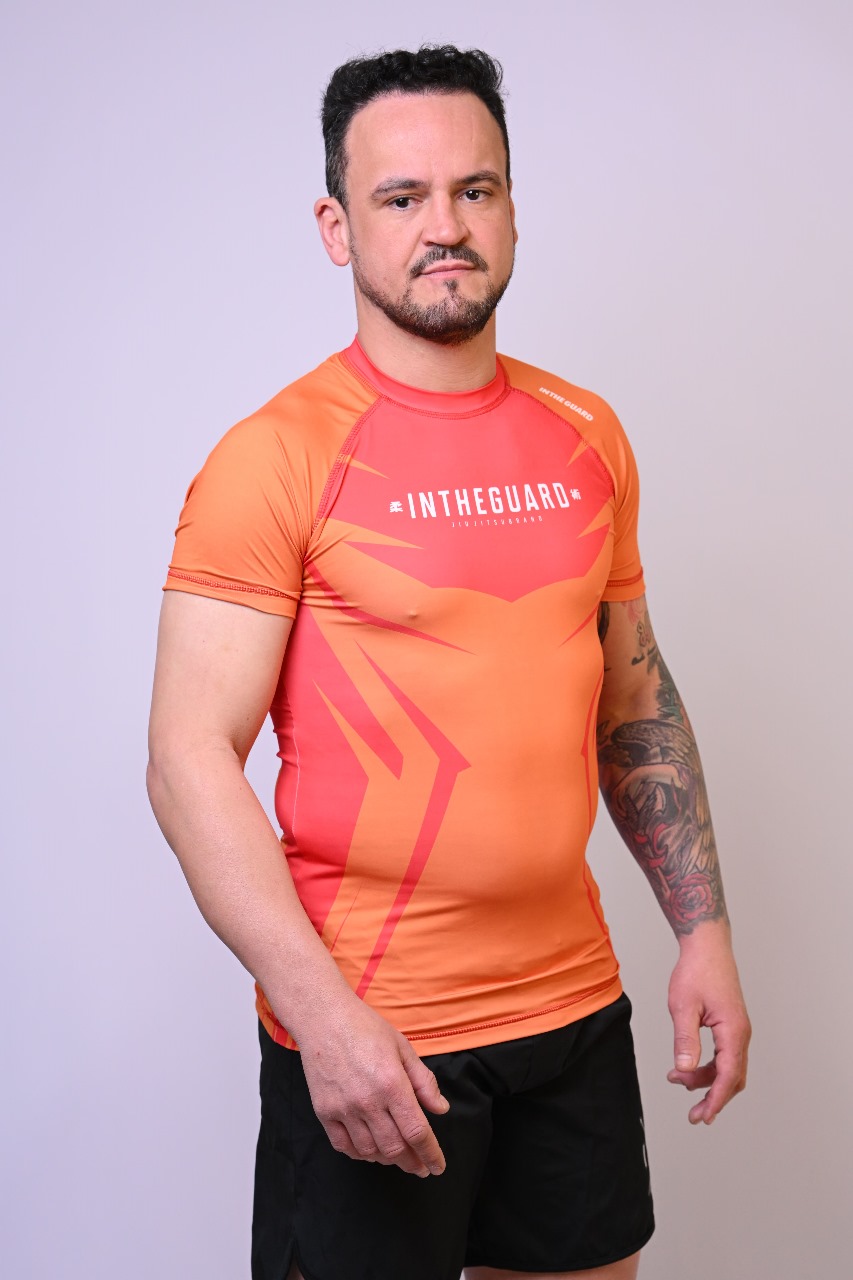 Rash Guard Masculina Coração de Aço