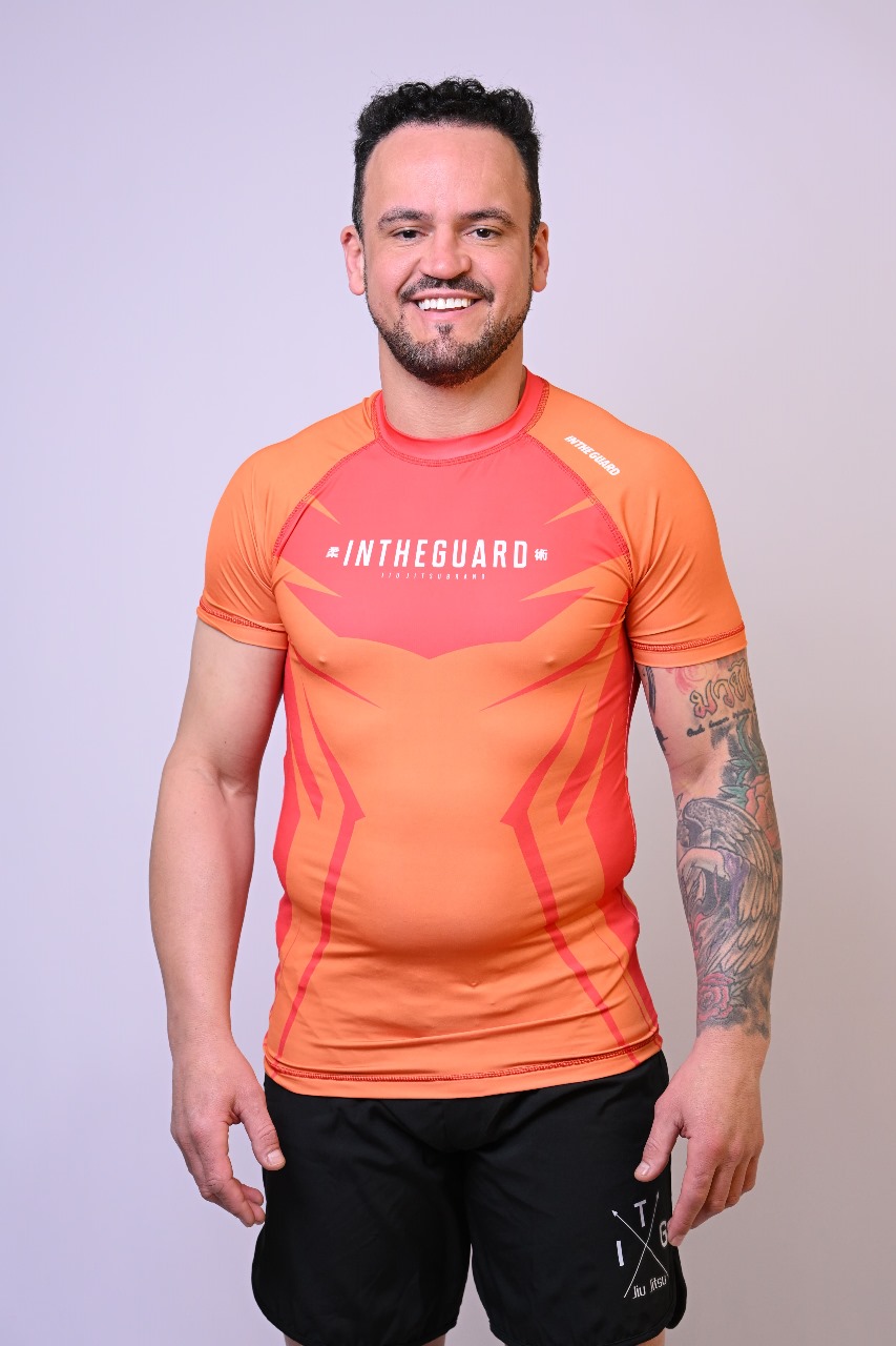 Rash Guard Masculina Coração de Aço
