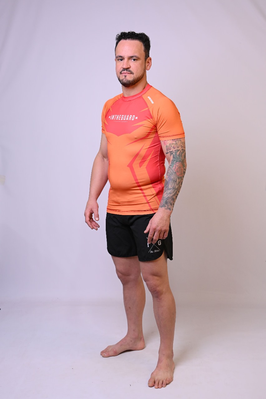 Rash Guard Masculina Coração de Aço