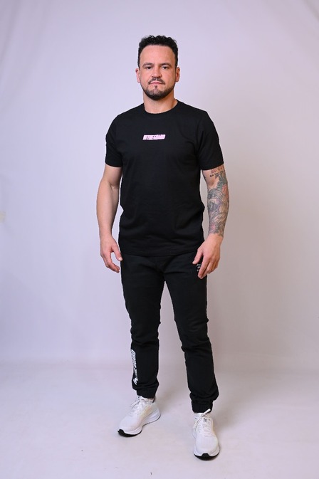 Camiseta Masculina Triângulo 
