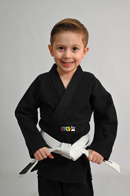 Kimono MIRIM, 4 e 5 anos. Preto Padrão CBJJ
