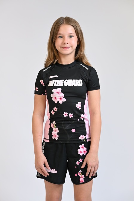 KIT Rash Guard Infantil + Bermuda, Feminina Sarah Flores 